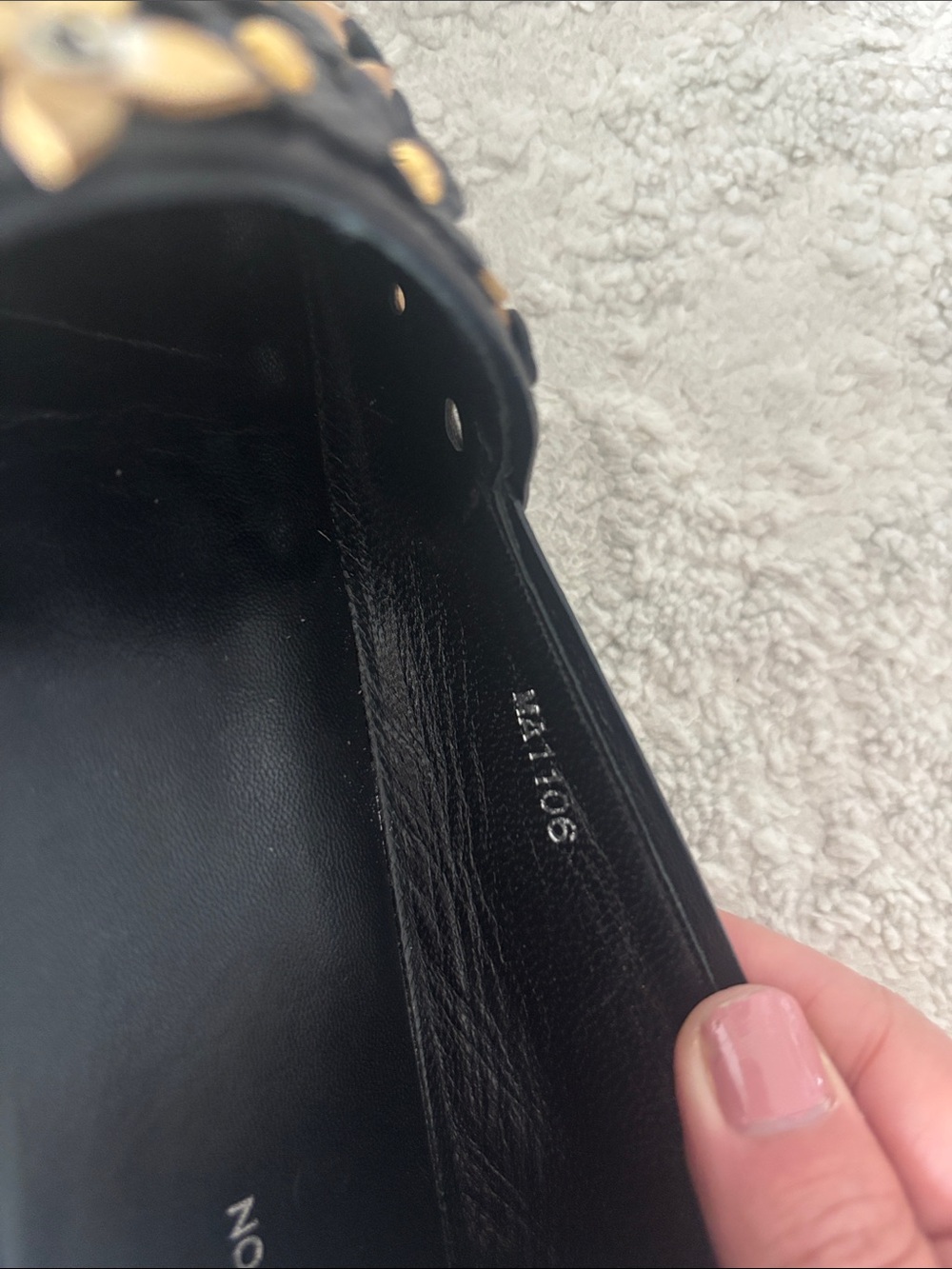 Louis Vuitton Size 39 Black Leather Espadrilles with Gold Flower Studs - Picture 5 of 6